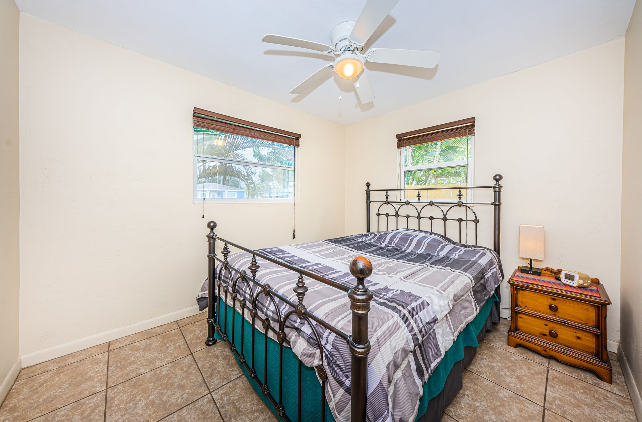 Bedroom1a-2
