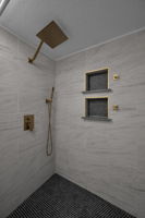 Bathroom 1b