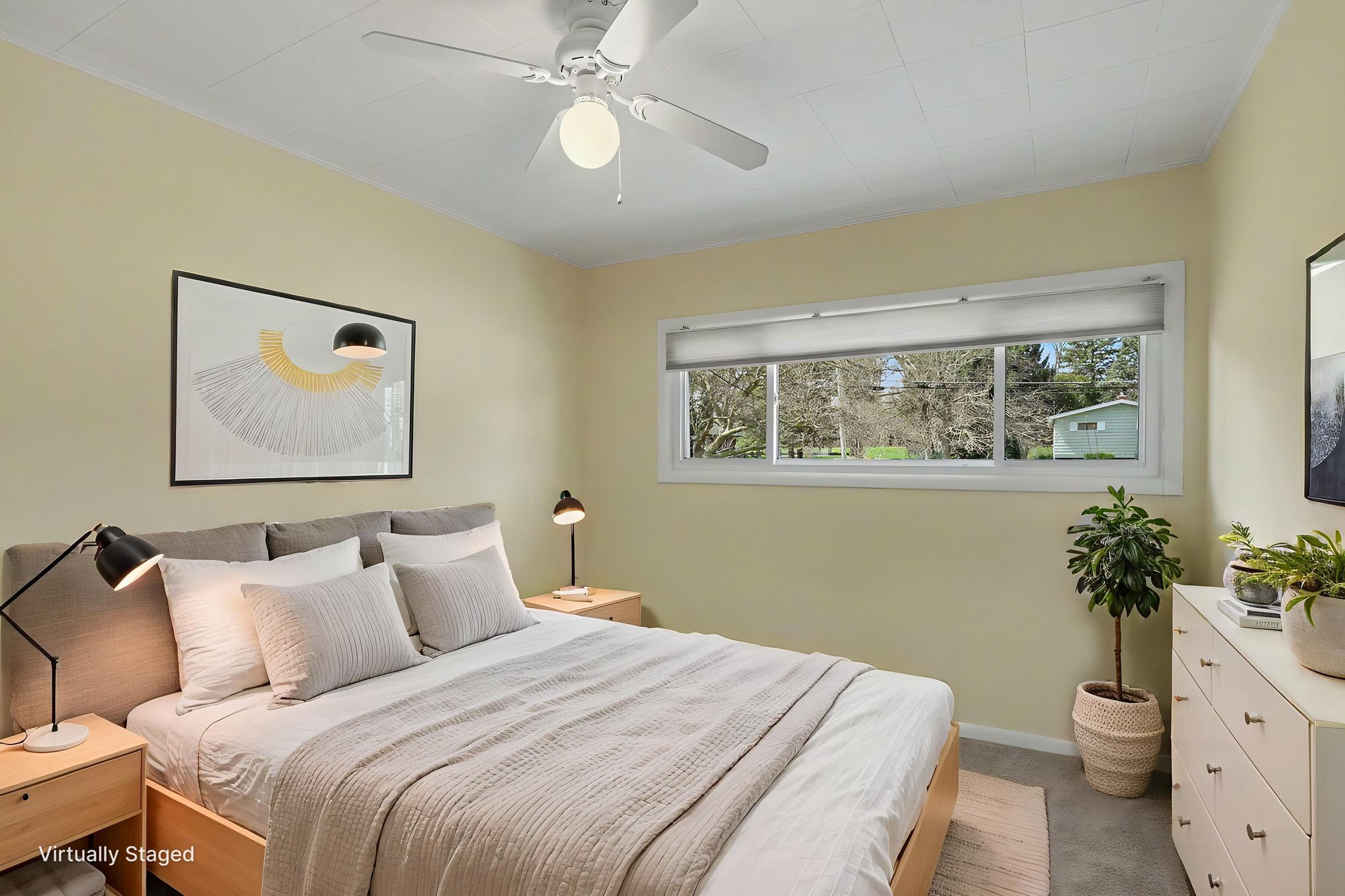 CQ1A4293 virtually staged.jpeg