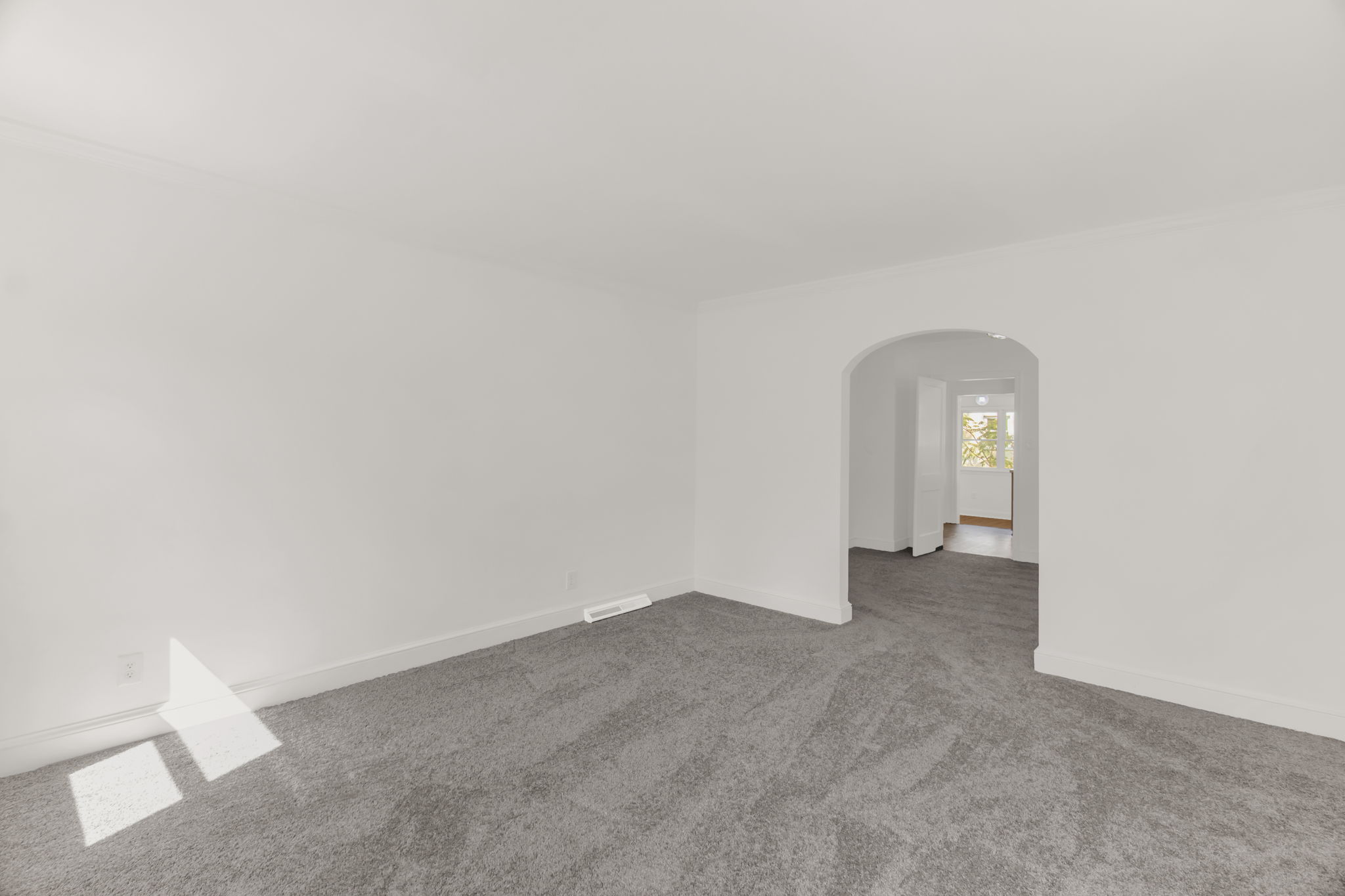 3423 Summit Ave-5