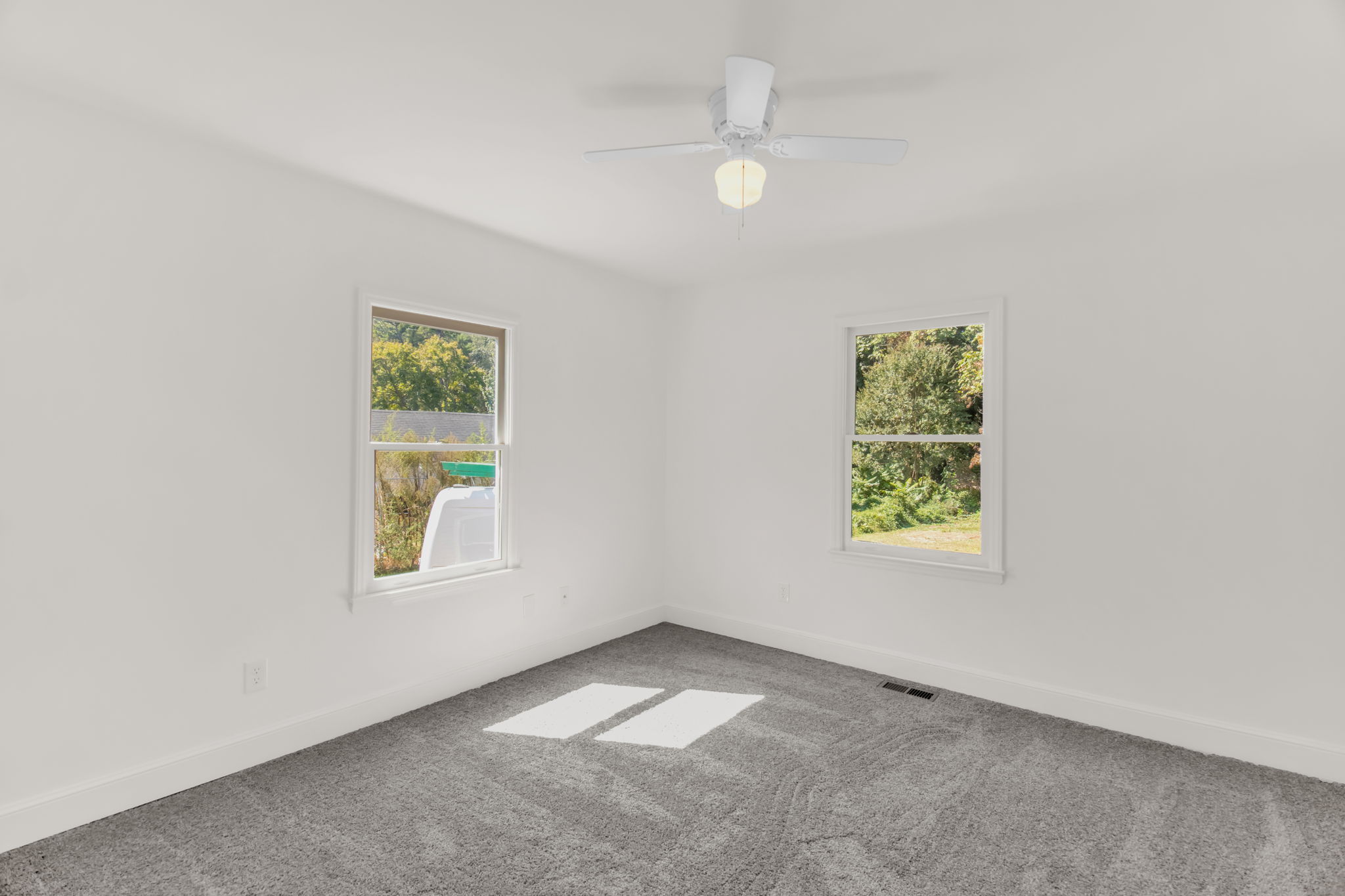 3423 Summit Ave-28