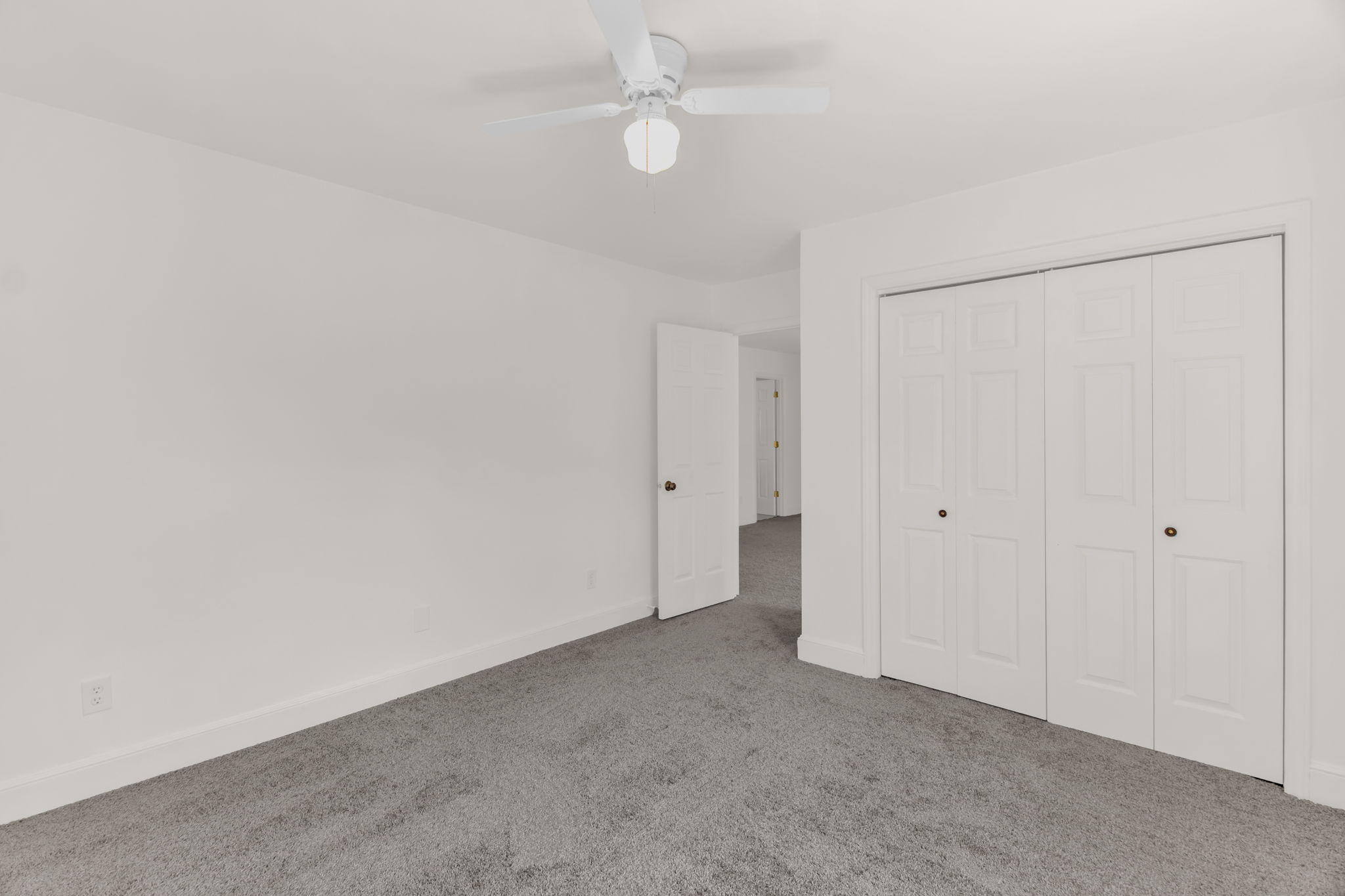 3423 Summit Ave-29