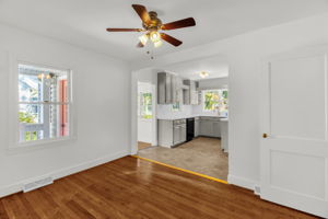 3423 Summit Ave-10