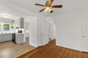 3423 Summit Ave-11