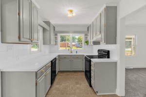 3423 Summit Ave-15