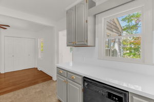 3423 Summit Ave-18