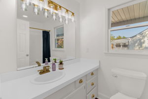 3423 Summit Ave-32