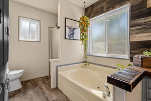  Photo 34