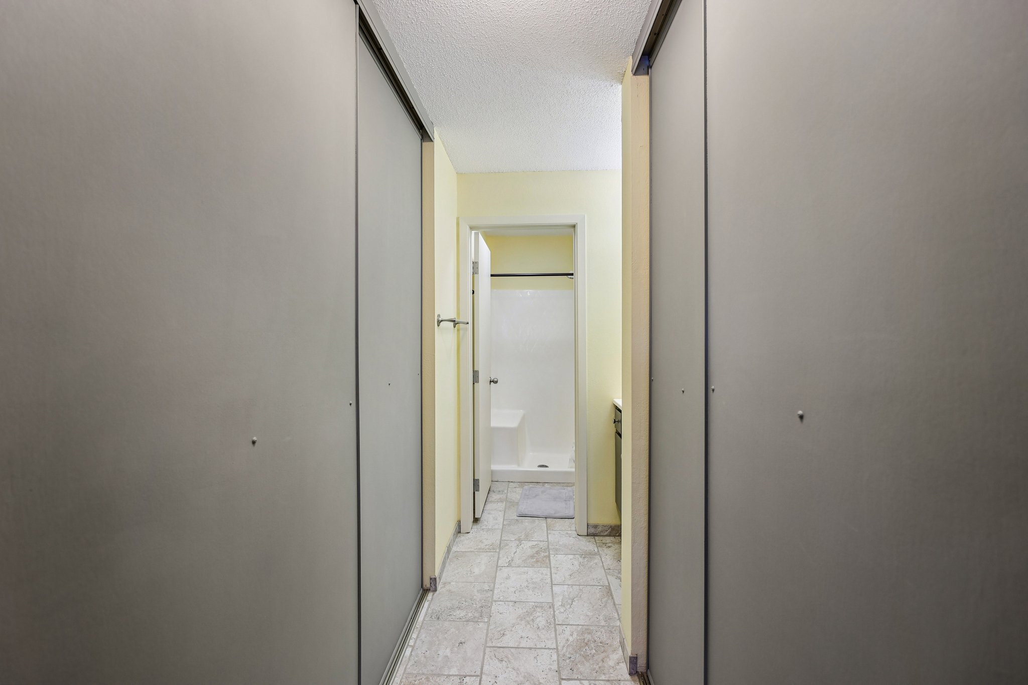 Golfview Dr 216-S0702-023.jpg