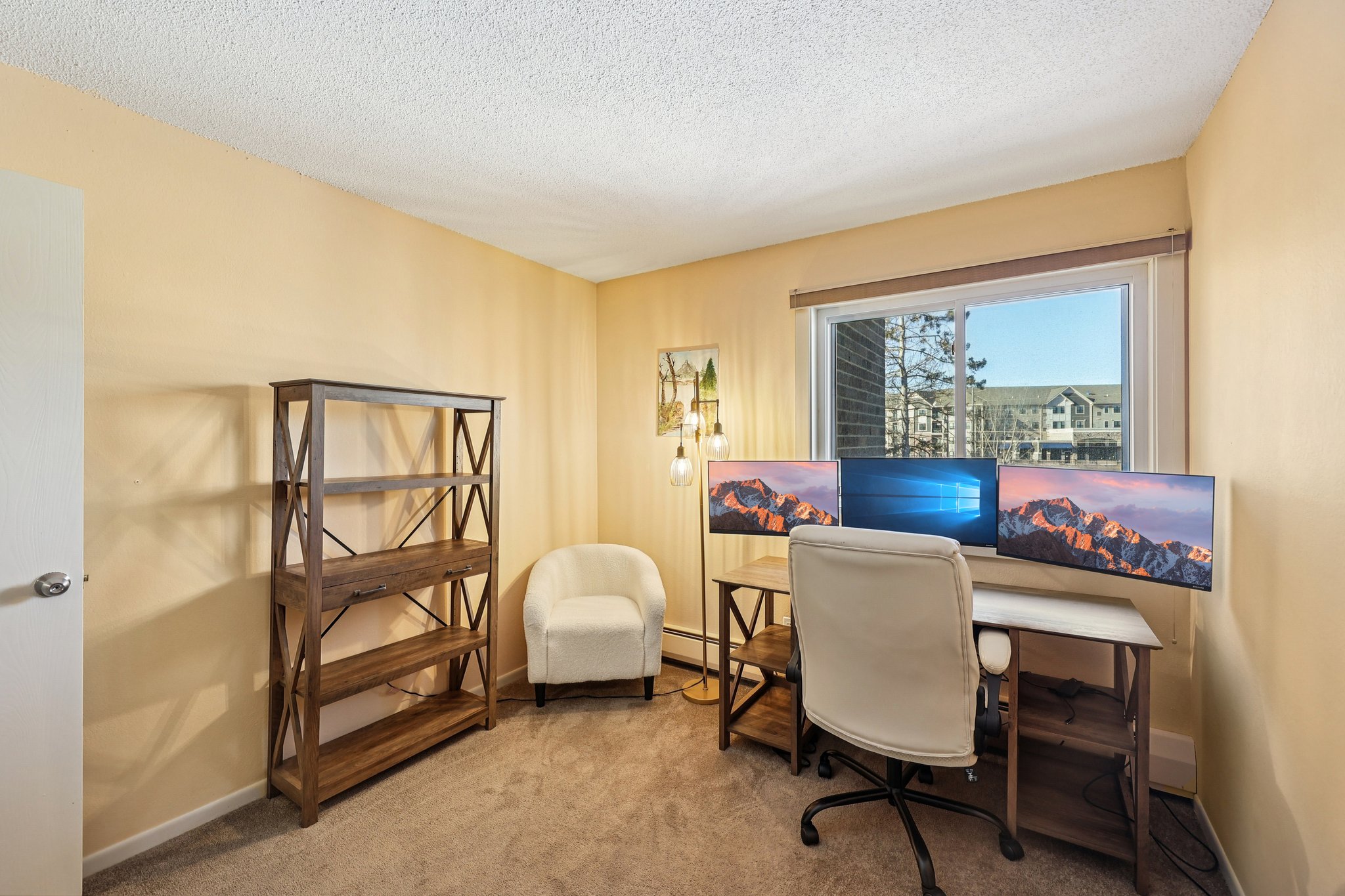 Golfview Dr 216-S0702-025.jpg