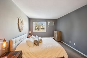 Golfview Dr 216-S0702-022.jpg