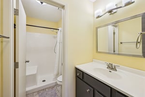 Golfview Dr 216-S0702-028.jpg