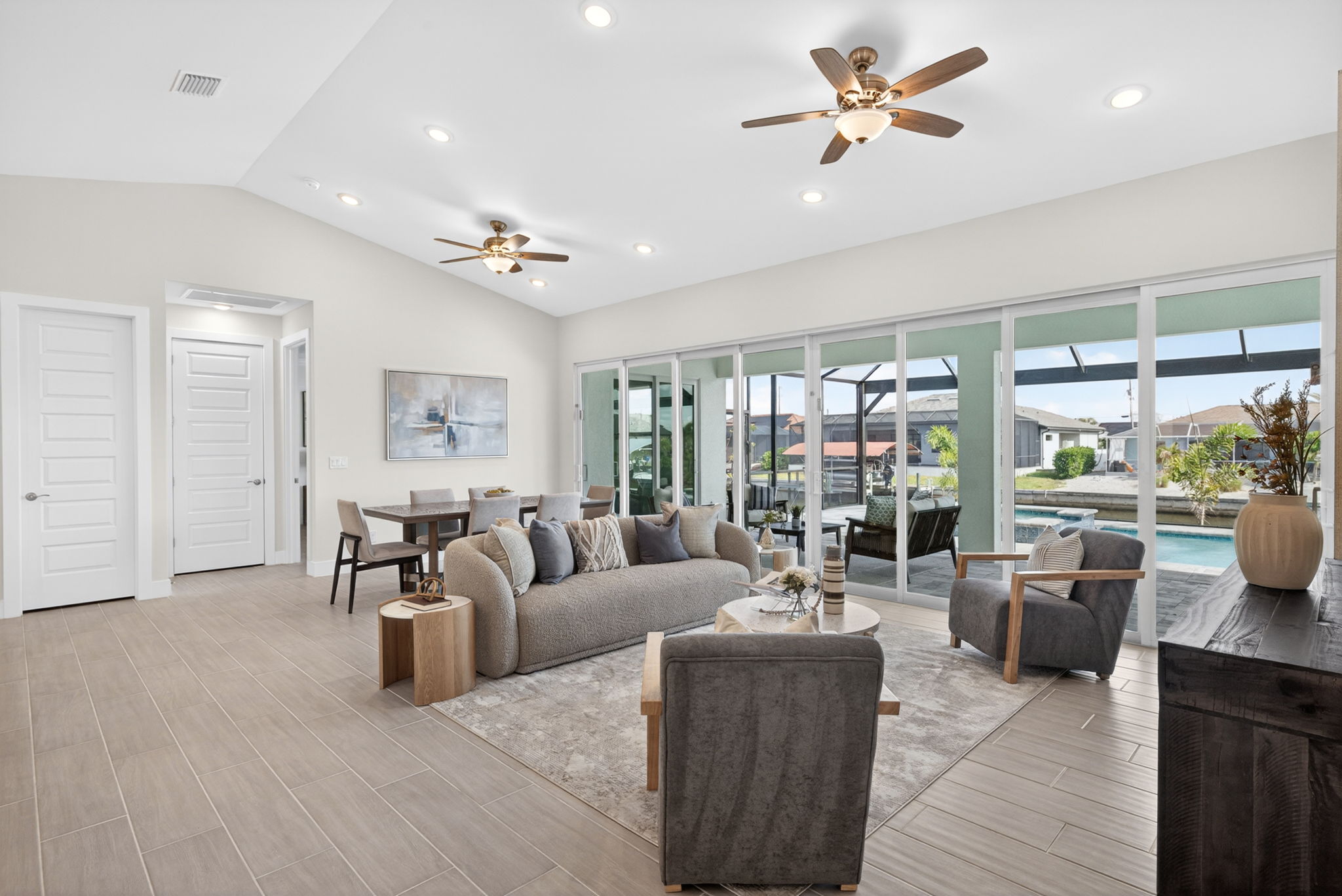 Living Room 1 of 4