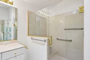 Sterling St-S0708-041.jpg