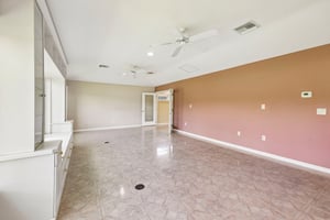 Sterling St-S0708-047.jpg