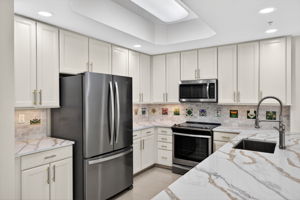 Kitchen 1 of 3