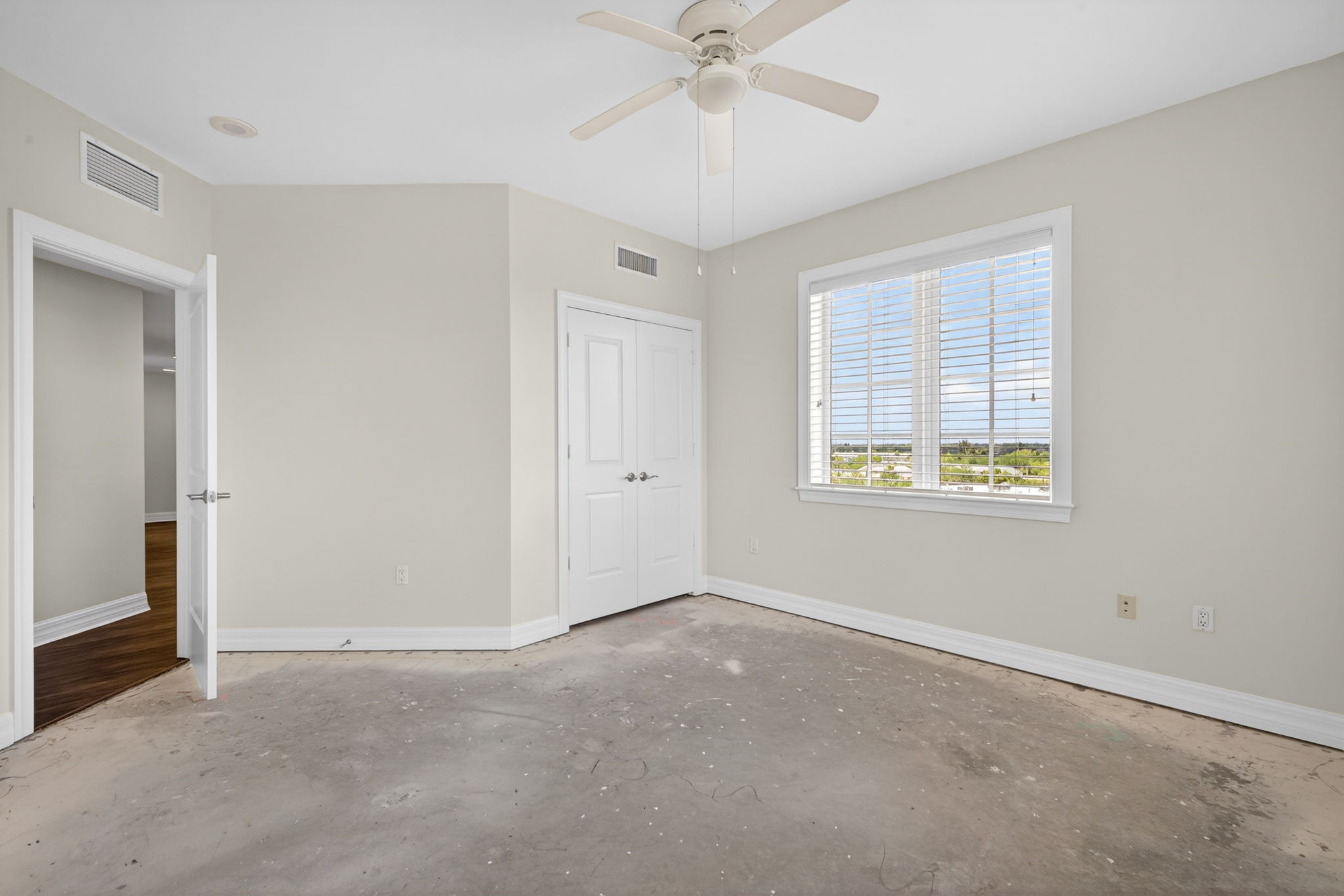 Guest Bedroom 2 - 2 of 2