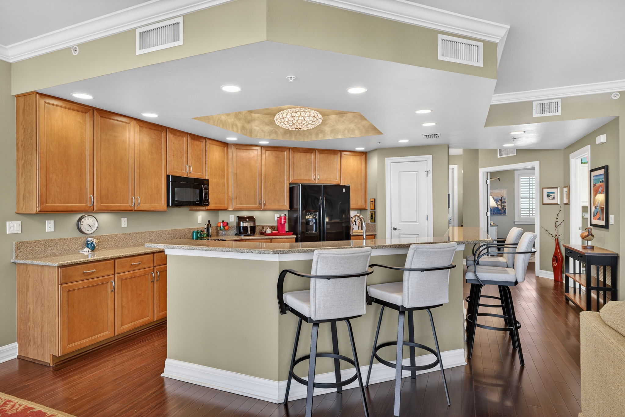 Breakfast Bar 1 of 2