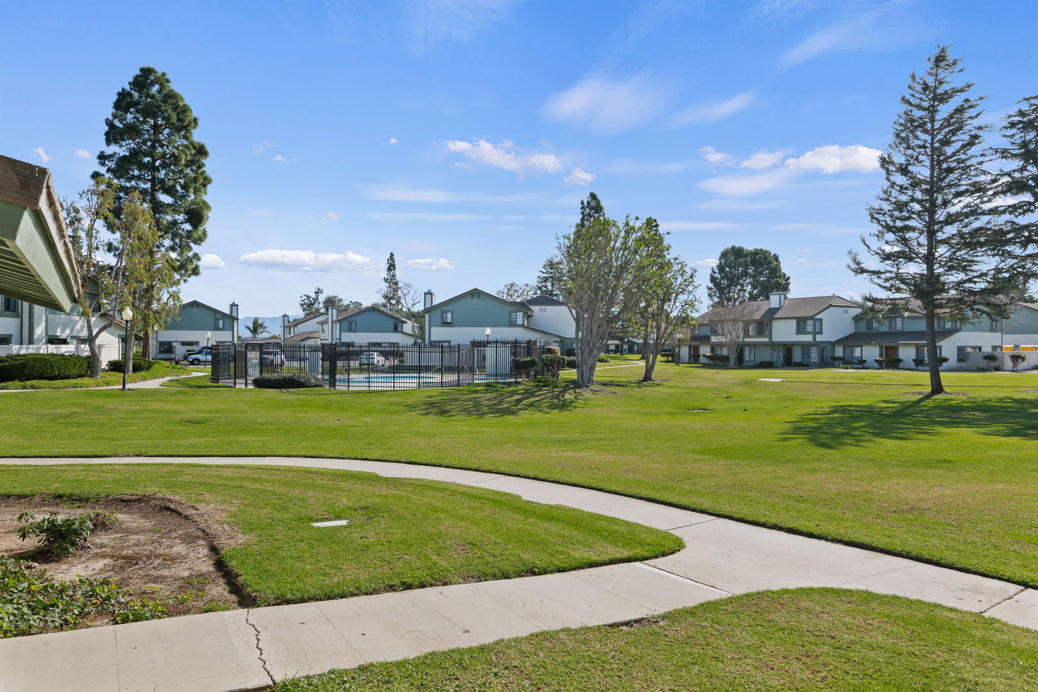 04-View from Front Yard
