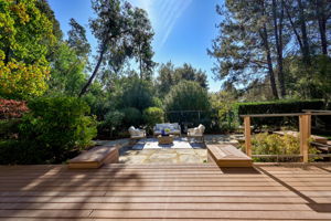 Step out onto the Timbertech compsite deck