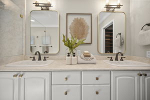 Spacious primary bath