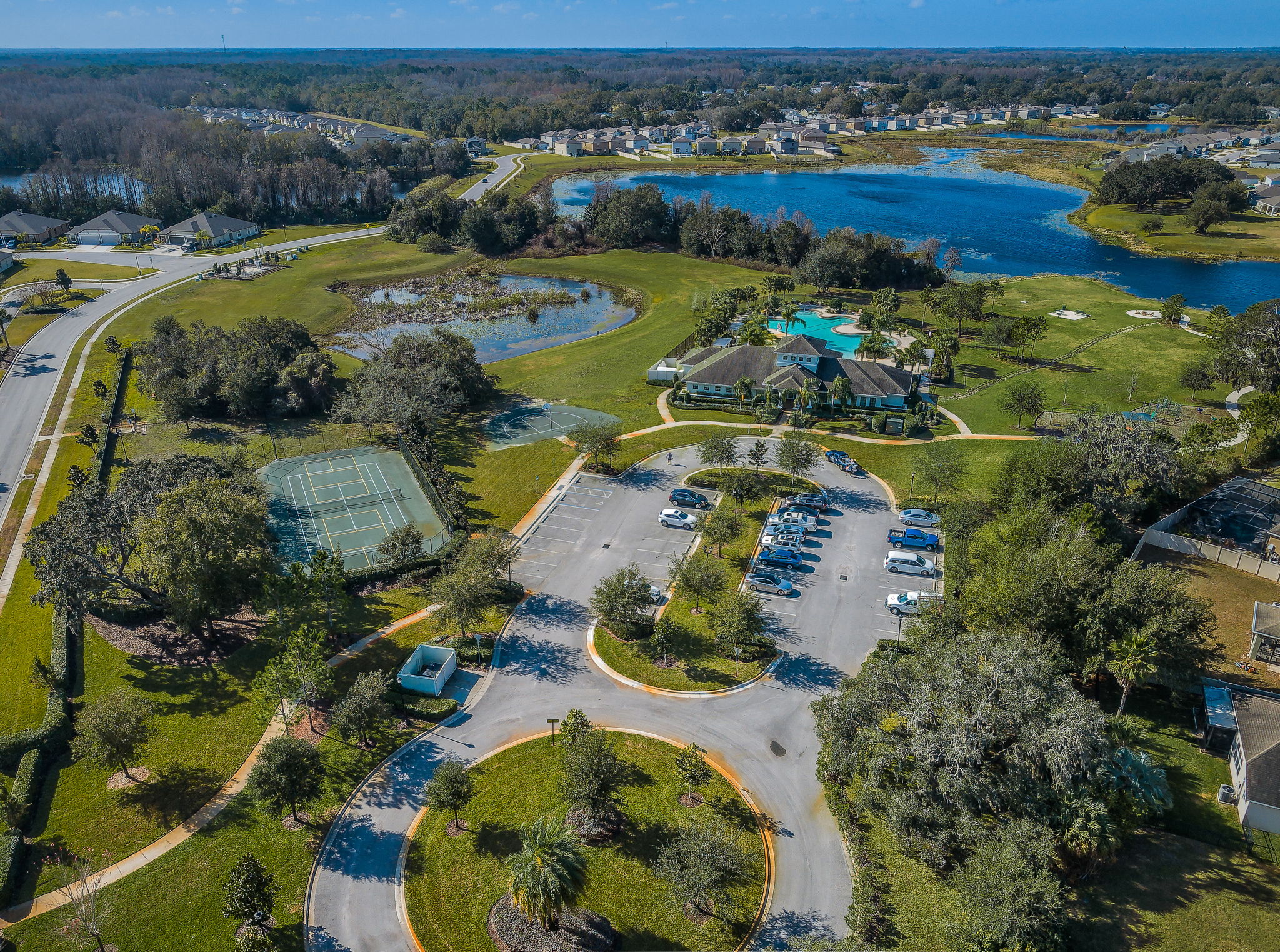 6-Clubhouse