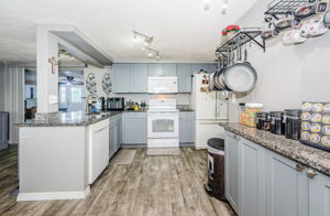 Kitchen 1A-2