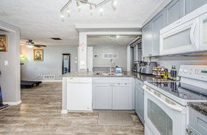 Kitchen 1C-2