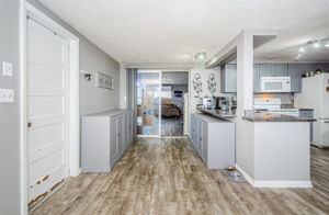 Kitchen Eat In Area 1B