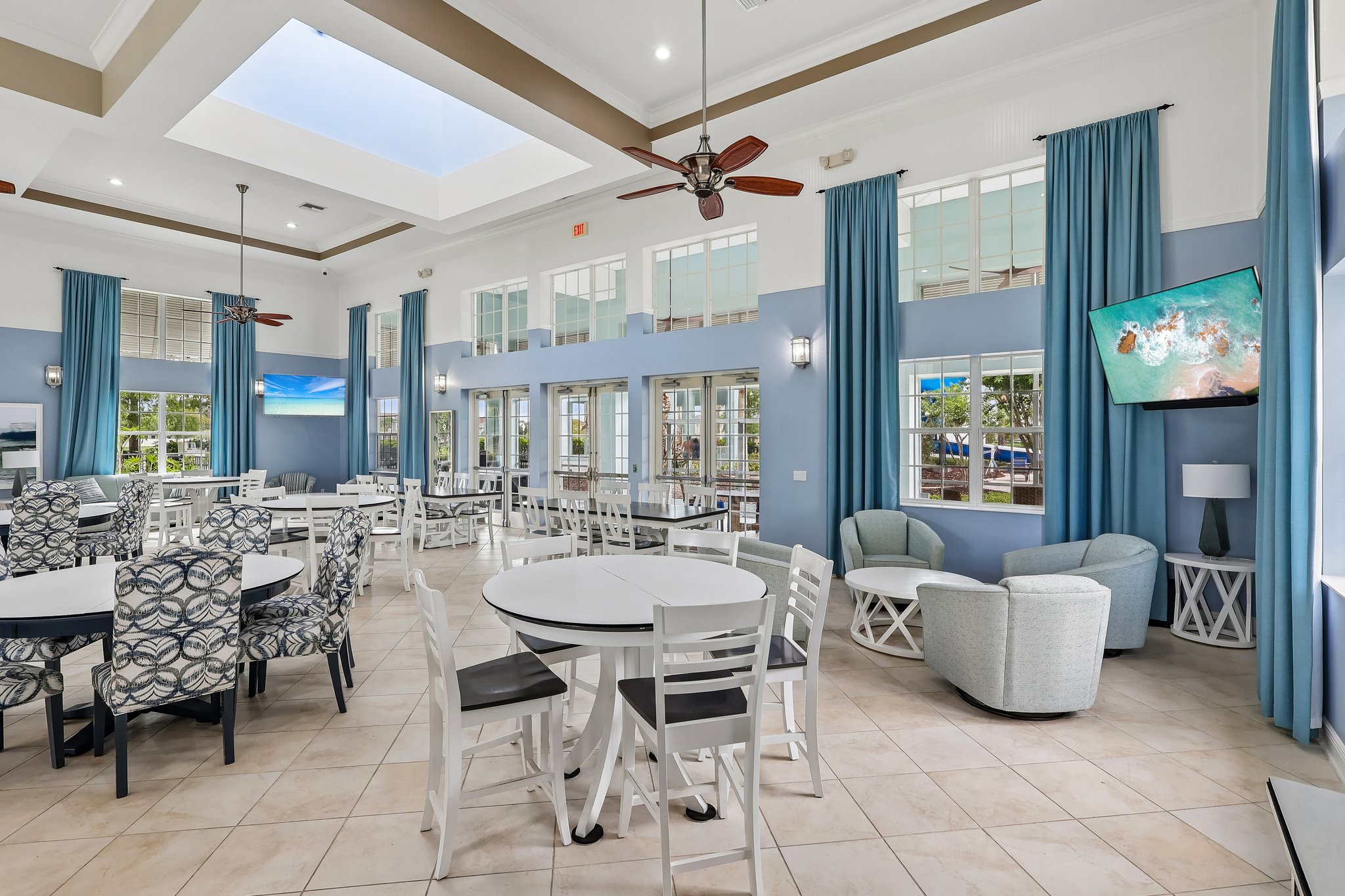 Blue Cypress Dr-0206-901.jpg