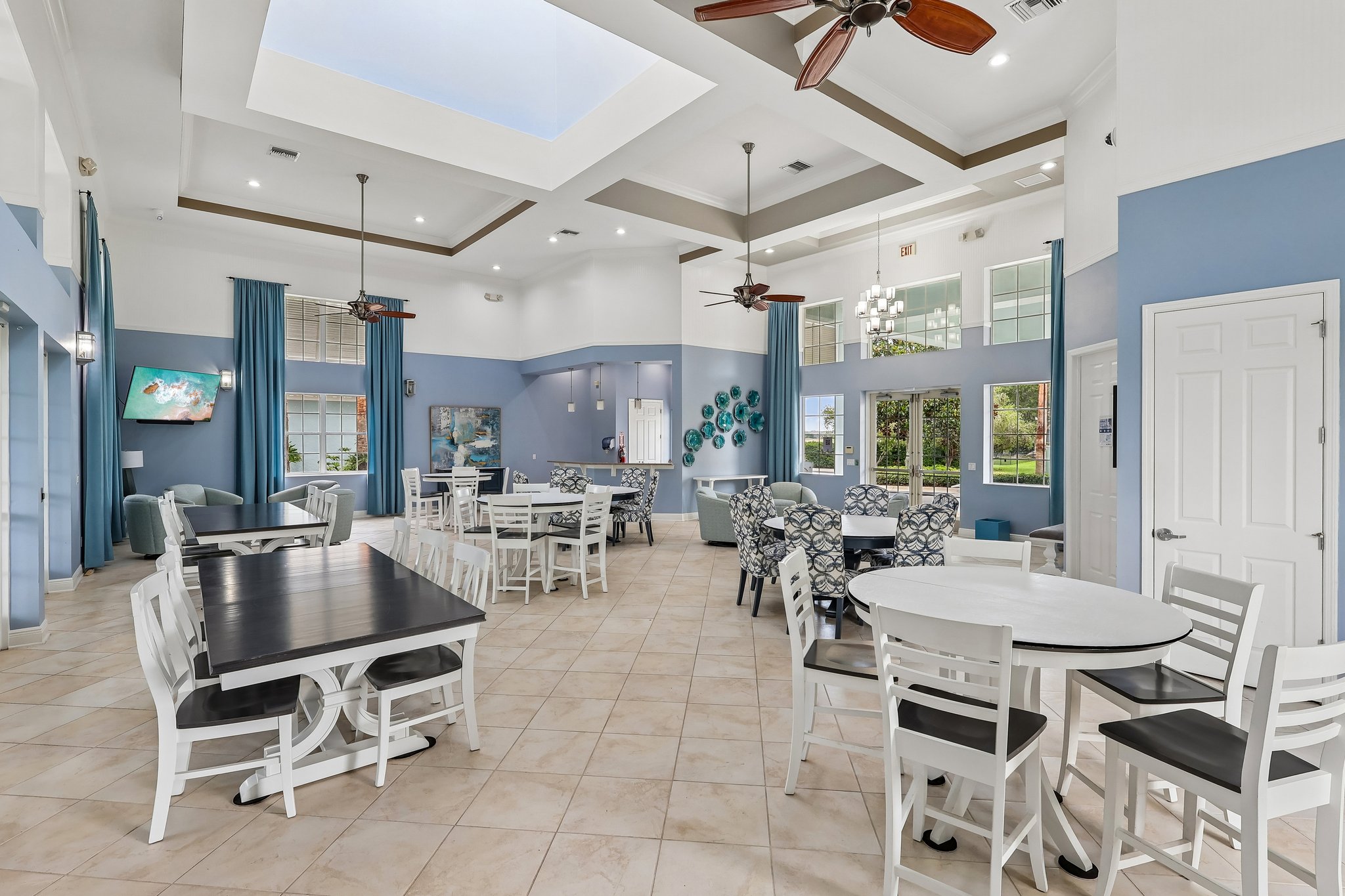 Blue Cypress Dr-0206-902.jpg