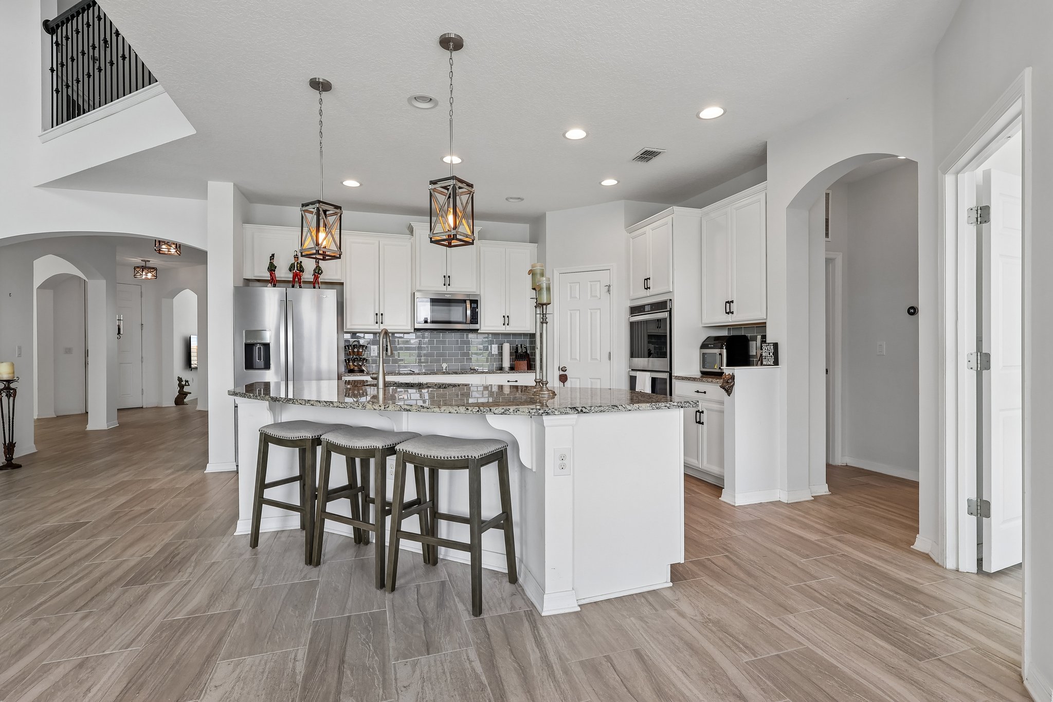 Blue Cypress Dr-S0206-014.jpg
