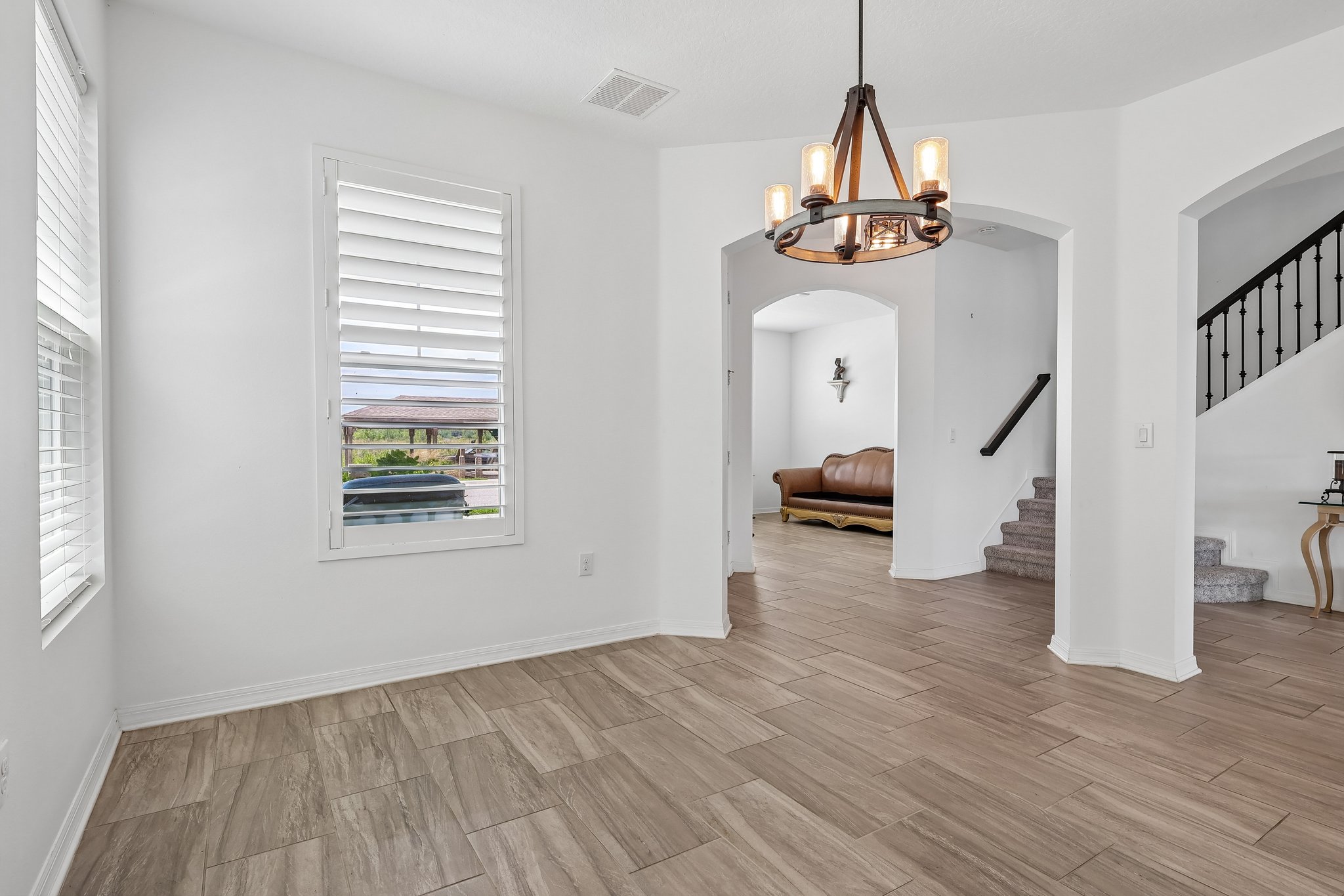 Blue Cypress Dr-S0206-023.jpg