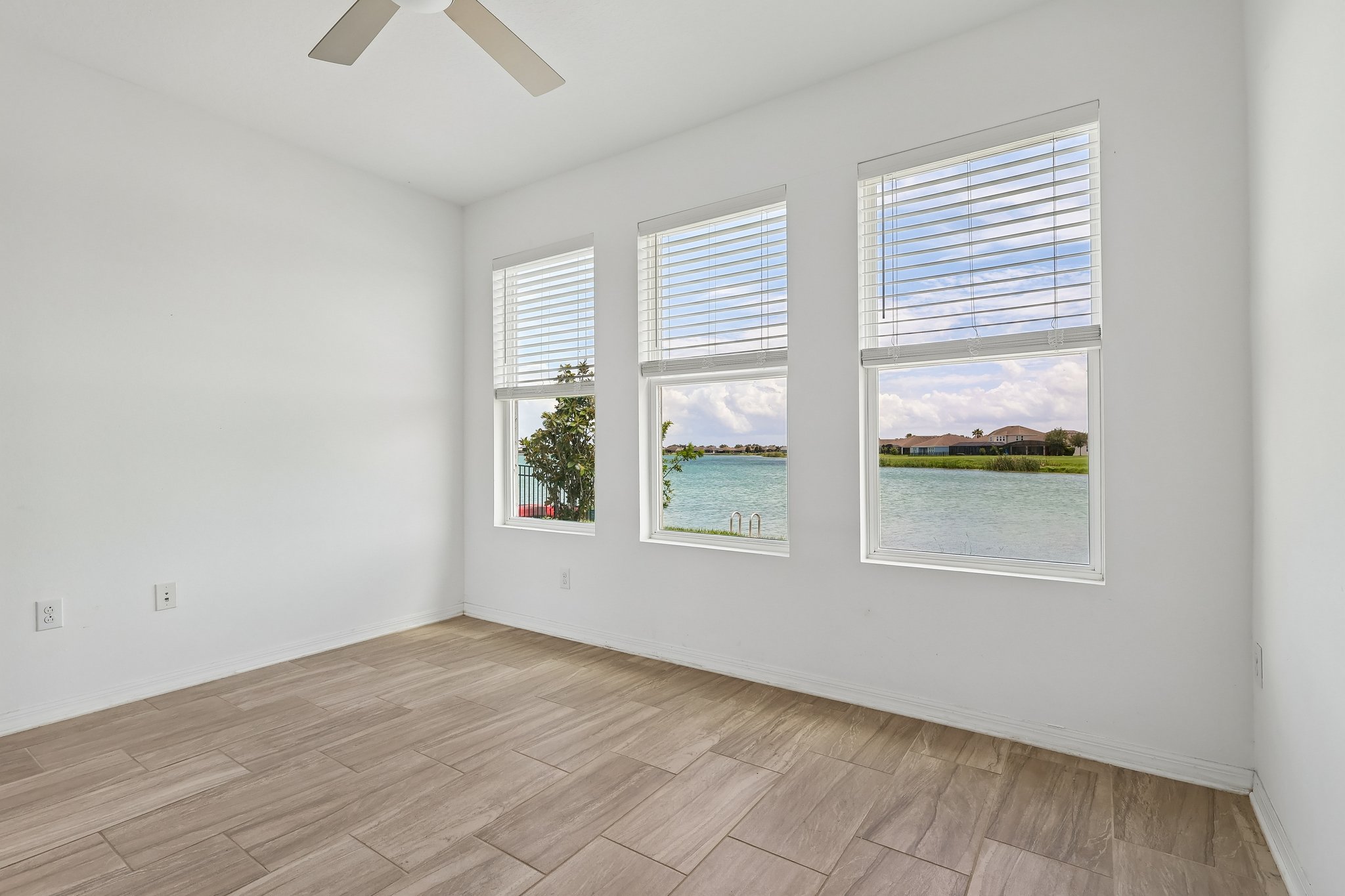 Blue Cypress Dr-S0206-025.jpg