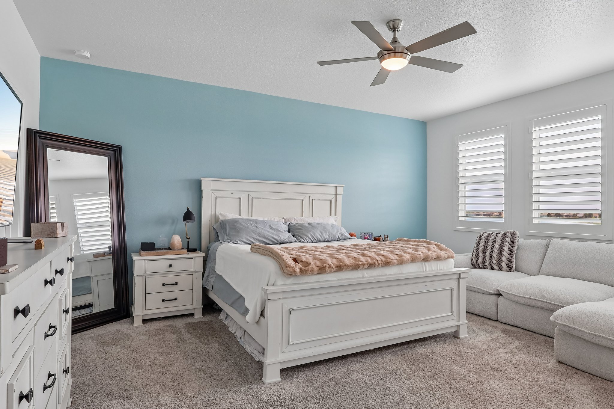 Blue Cypress Dr-S0206-042.jpg