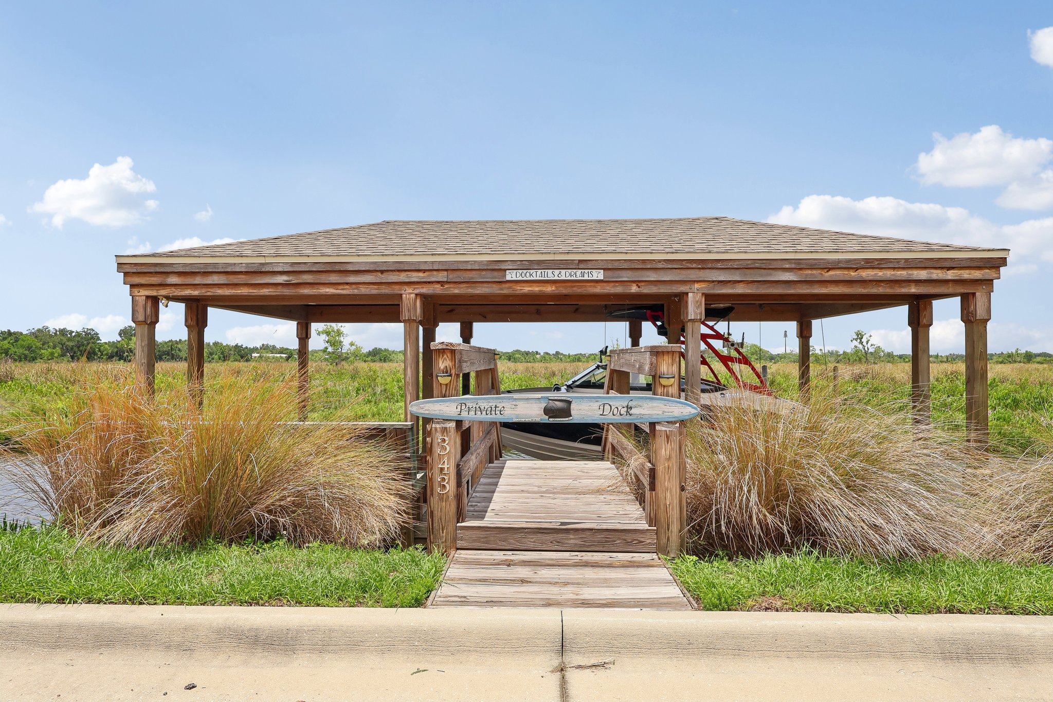 Blue Cypress Dr-S0206-048.jpg