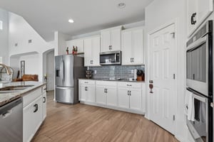 Blue Cypress Dr-S0206-018.jpg