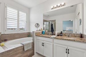 Blue Cypress Dr-S0206-047.jpg