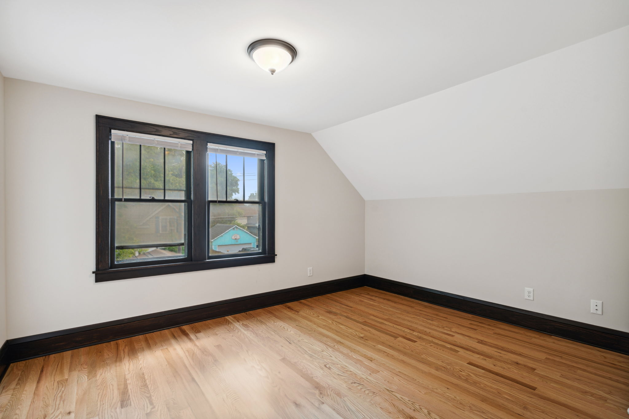 11_Interior