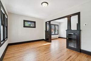 04_Interior