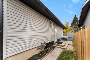 3431 32a Ave SE-QuikSell-33