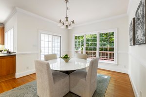 Kitchen/Breakfast Area