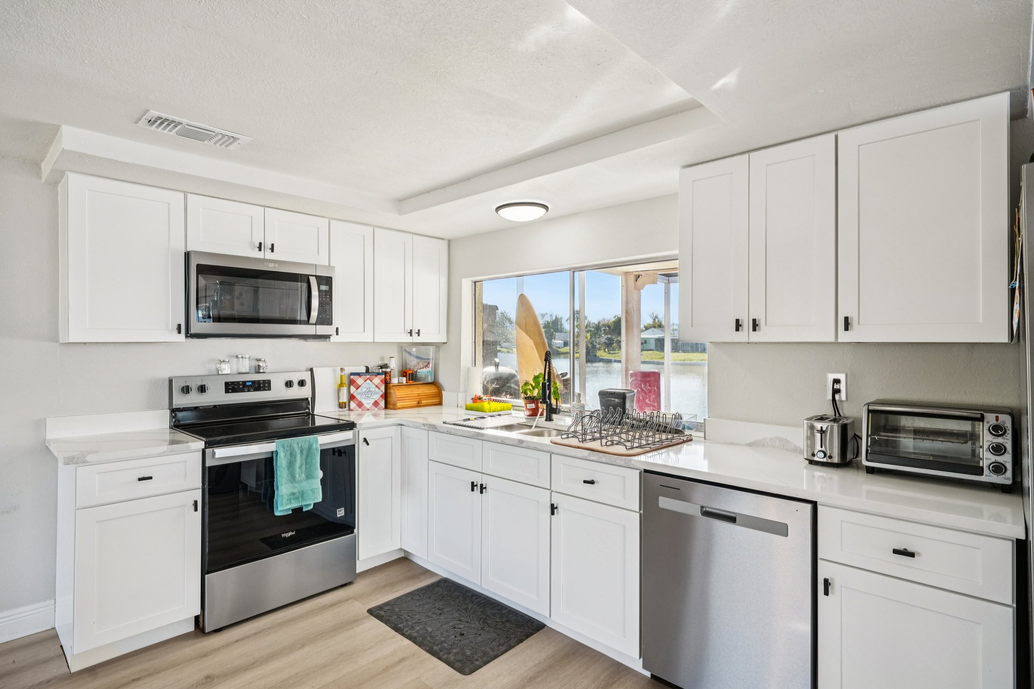 Springfield Dr-S3001-024.jpg