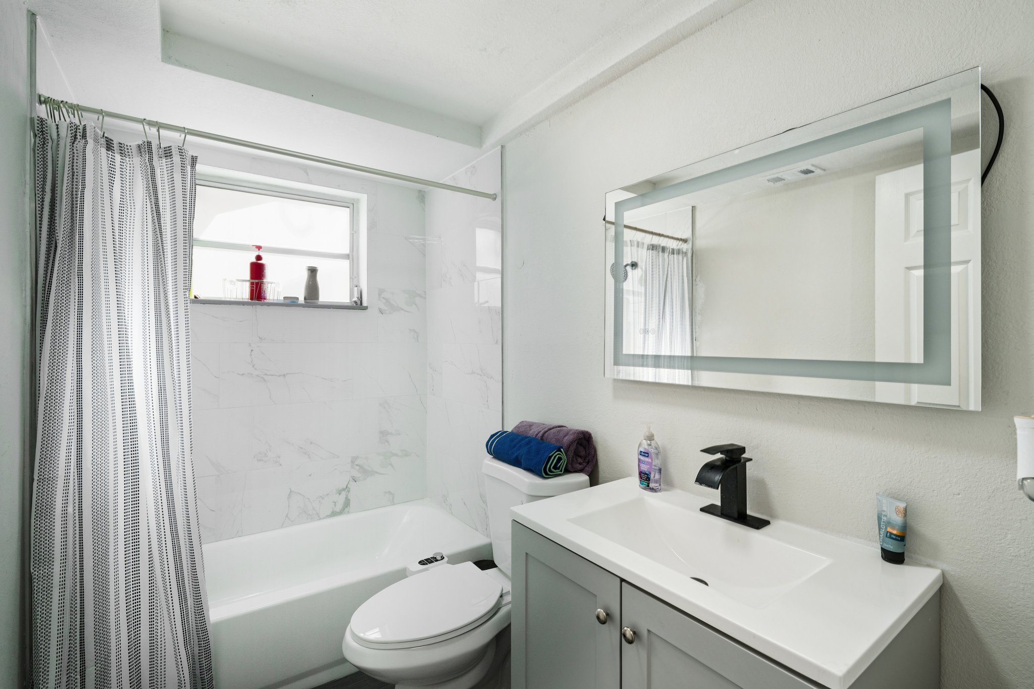 Springfield Dr-S3001-027.jpg