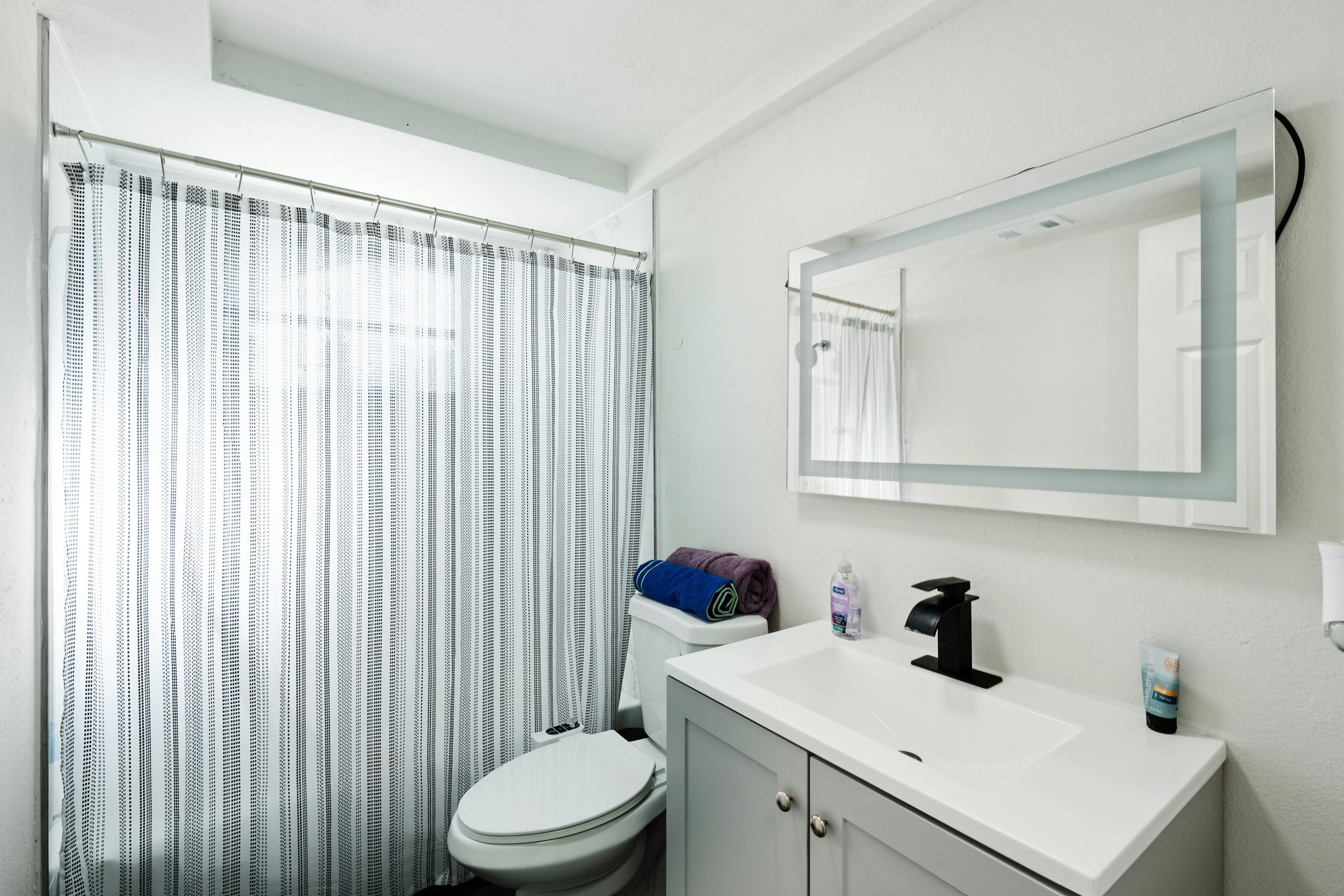 Springfield Dr-S3001-028.jpg