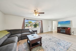 Springfield Dr-S3001-009.jpg