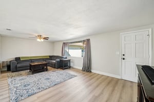 Springfield Dr-S3001-012.jpg