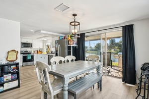 Springfield Dr-S3001-017.jpg