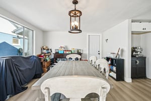 Springfield Dr-S3001-019.jpg