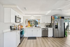 Springfield Dr-S3001-020.jpg